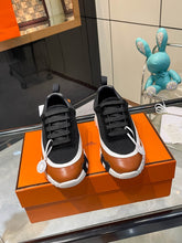 Carregar imagem no visualizador da galeria, Tênis Hermès Azul/Marrom