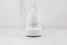 Carregar imagem no visualizador da galeria, Alexander McQueen Oversized White