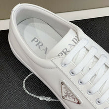 Carregar imagem no visualizador da galeria, Prada Leather White