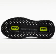 Carregar imagem no visualizador da galeria, Nike Vomero Premium - Preto/Verde