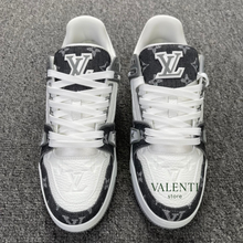 Carregar imagem no visualizador da galeria, Tênis Trainer Louis Vuitton Branco/Cinza Jeans
