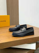 Carregar imagem no visualizador da galeria, Sapato 4 Louis Vuitton Preto