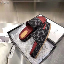 Carregar imagem no visualizador da galeria, Gucci Angelina Platform 55 mm Sandal Black Red Jacquard Denim