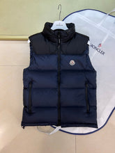 Carregar imagem no visualizador da galeria, Moncler Ophrys Down Vest