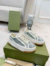 Carregar imagem no visualizador da galeria, Gucci And Ebony GG Canvas Blue