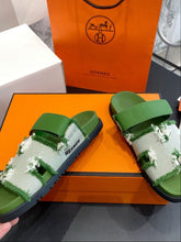Carregar imagem no visualizador da galeria, Hermes Chypre Sandal Green