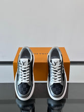Carregar imagem no visualizador da galeria, Tênis New Louis Vuitton Preto/Prata