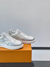 Carregar imagem no visualizador da galeria, Tênis New Louis Vuitton Branco/Prata