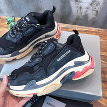 Carregar imagem no visualizador da galeria, BALENCIAGA TRIPLE S