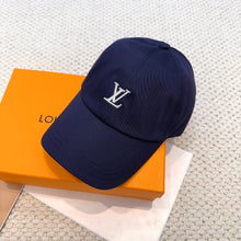 Carregar imagem no visualizador da galeria, Boné LV Azul