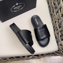 Carregar imagem no visualizador da galeria, Prada Padded Slides Black Nappa Leather
