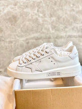 Carregar imagem no visualizador da galeria, Golden Goose Ball Star Triple White
