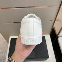 Carregar imagem no visualizador da galeria, Prada Leather White