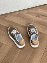 Carregar imagem no visualizador da galeria, Tênis New 3 Louis Vuitton Marrom