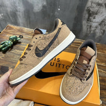 Carregar imagem no visualizador da galeria, Air Jordan X Louis Vuitton