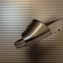 Carregar imagem no visualizador da galeria, Prada Padded Slides Black Nappa Leather