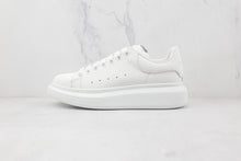 Carregar imagem no visualizador da galeria, Alexander McQueen Oversized White