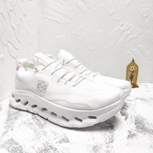 Carregar imagem no visualizador da galeria, LOEWE x On Cloudtilt White