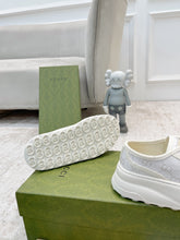 Carregar imagem no visualizador da galeria, Gucci And Ebony GG Canvas White
