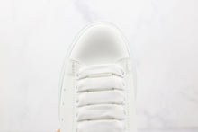Carregar imagem no visualizador da galeria, Alexander Mcqueen Oversized Ivory Black