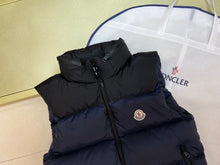 Carregar imagem no visualizador da galeria, Moncler Ophrys Down Vest