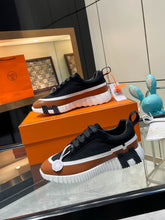 Carregar imagem no visualizador da galeria, Tênis Hermès Azul/Marrom