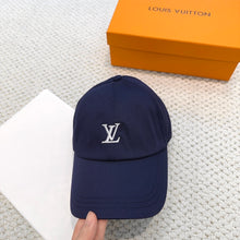 Carregar imagem no visualizador da galeria, Boné LV Azul