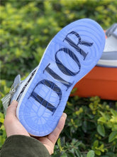 Carregar imagem no visualizador da galeria, Jordan 1 Retro High Dior
