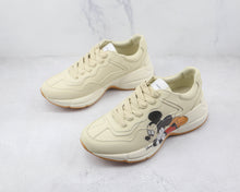 Cargar imagen en el visor de la galería, Zapatillas Rhyton GC Estampado Retro