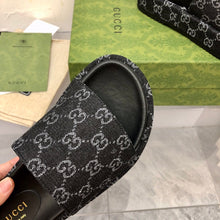 Carregar imagem no visualizador da galeria, Gucci Angelina Platform 55 mm Sandal Black Jacquard Denim