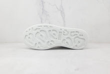 Carregar imagem no visualizador da galeria, Alexander McQueen Oversized White