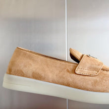 Carregar imagem no visualizador da galeria, Prada Suede Loafers