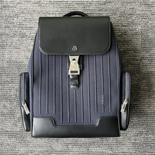 Carregar imagem no visualizador da galeria, Mochila Rimowa Never Still Flap Navy Blue