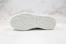 Carregar imagem no visualizador da galeria, Alexander Mcqueen Oversized Black White