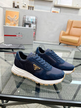 Carregar imagem no visualizador da galeria, PRADA Prax Re-nylon BLUE