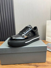 Carregar imagem no visualizador da galeria, Prada Downtown Leather Sneakers Black