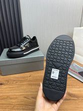 Carregar imagem no visualizador da galeria, Prada Downtown Leather Sneakers Black