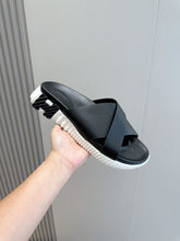 Cargar imagen en el visor de la galería, Hermes Sandalias Infra Black White