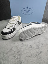 Carregar imagem no visualizador da galeria, Prada Downtown