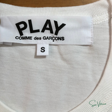 Carregar imagem no visualizador da galeria, Camiseta "Family Heart" CDG (Open Box)