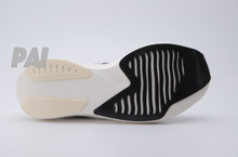 Carregar imagem no visualizador da galeria, Adidas Adizero Adios Pro Evo 2