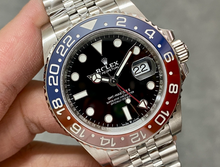 Carregar imagem no visualizador da galeria, Rolex GMT-Master II 'Pepsi' Pulseira Jubilee aço inoxidável mostrador preto "Super C" (Cópia)