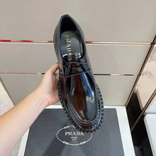 Carregar imagem no visualizador da galeria, Sapato Prada Black