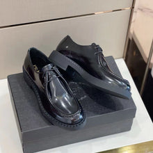 Carregar imagem no visualizador da galeria, Sapato Prada Black