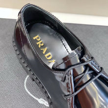 Carregar imagem no visualizador da galeria, Sapato Prada Black
