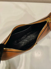 Carregar imagem no visualizador da galeria, Prada Arqué Leather Brandy