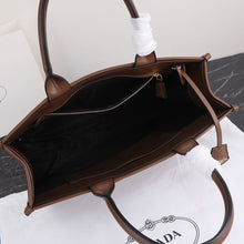 Carregar imagem no visualizador da galeria, Prada Symbole Brown