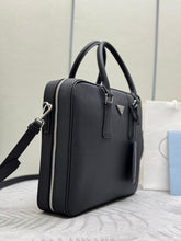 Carregar imagem no visualizador da galeria, Prada Saffiano Leather Briefcase Black