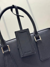 Carregar imagem no visualizador da galeria, Prada Saffiano Leather Briefcase Black