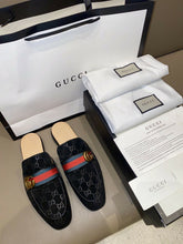 Carregar imagem no visualizador da galeria, Gucci Princetown Slipper GG